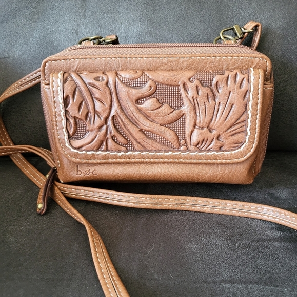 b.o.c. Handbags - B.O.C. Brown Crossbody Bag